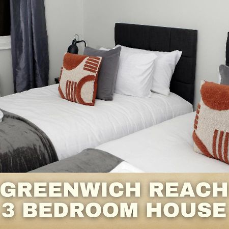 3-Bed House With Parking Near London O2 Apartment Exterior photo